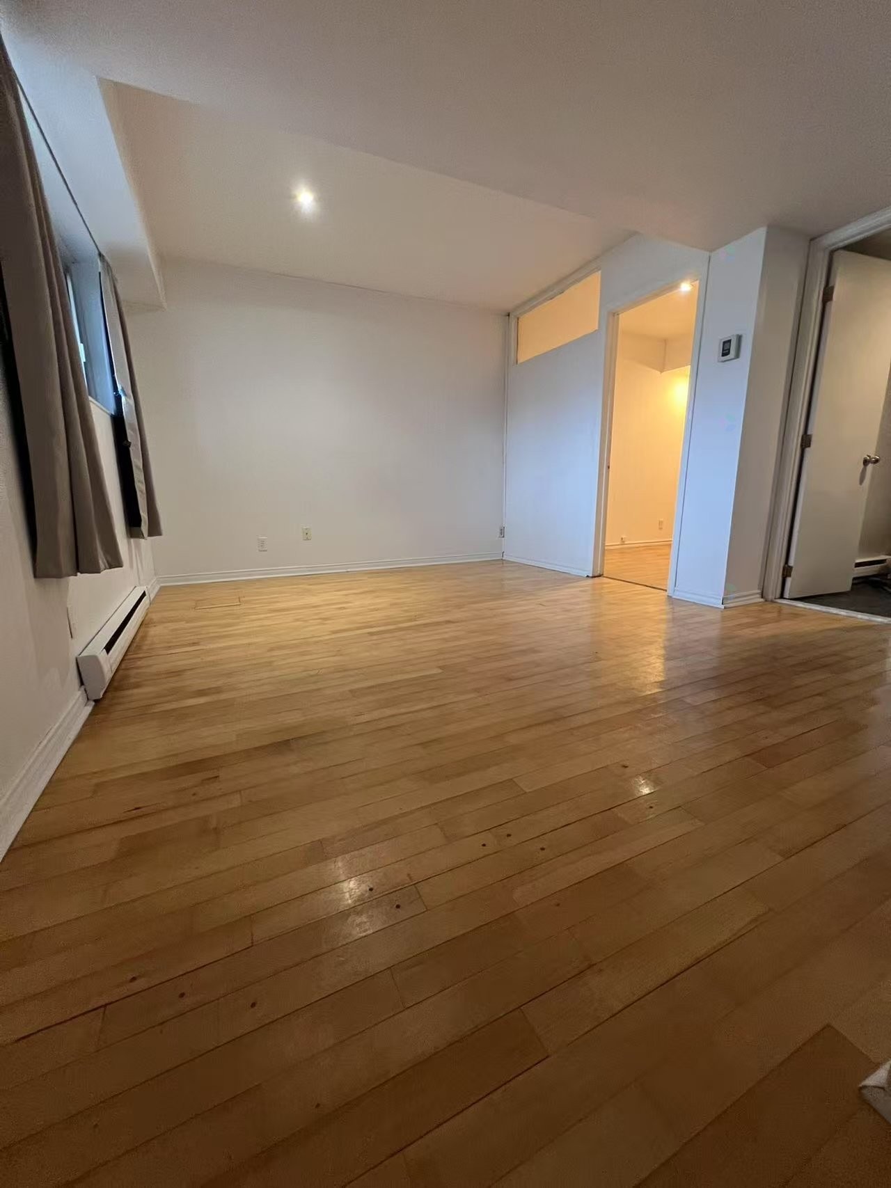 









335B


Rue Spring Garden

,
Dollard-des-Ormeaux,




QC
H9B1S8

