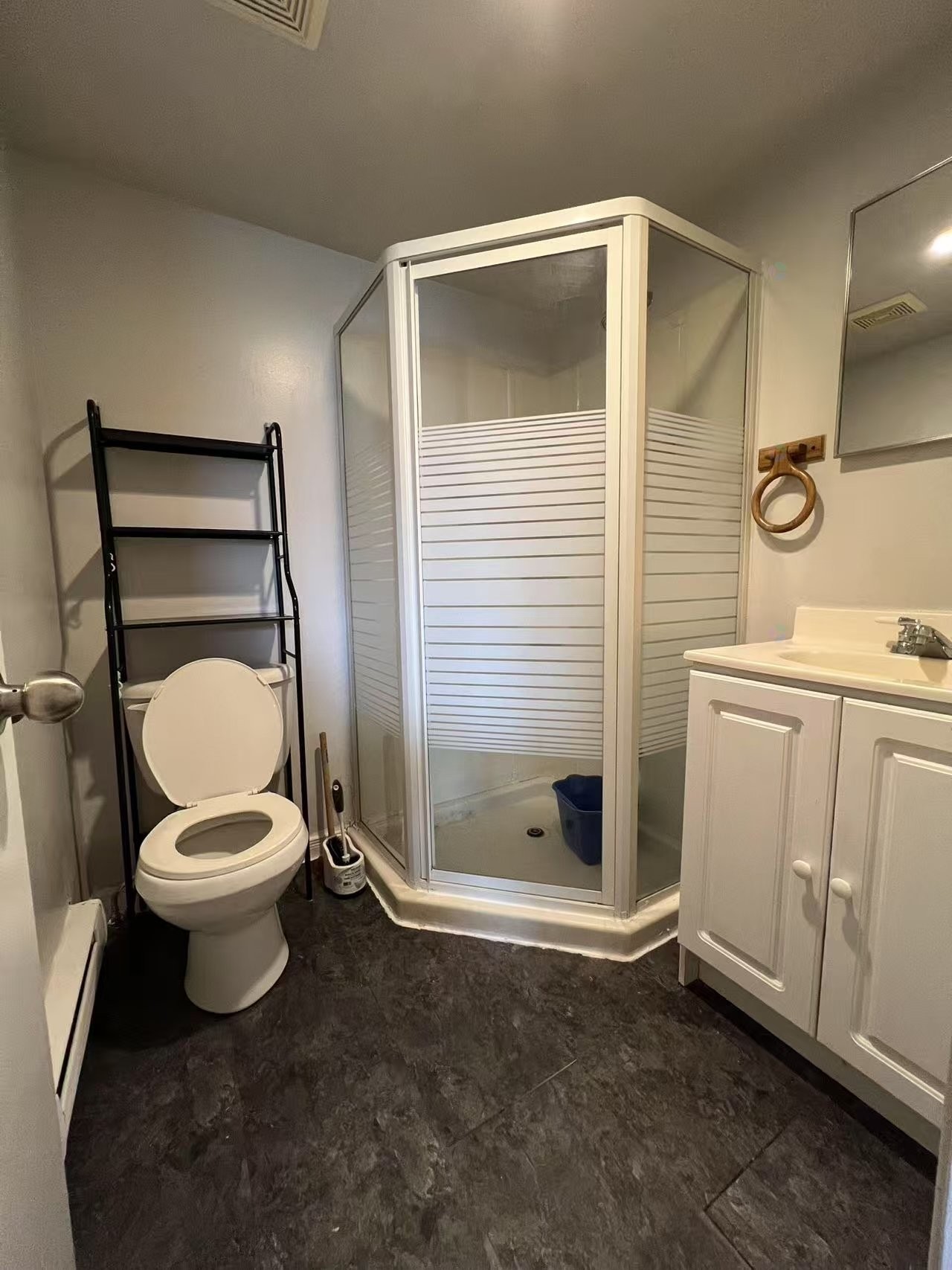 









335B


Rue Spring Garden

,
Dollard-des-Ormeaux,




QC
H9B1S8

