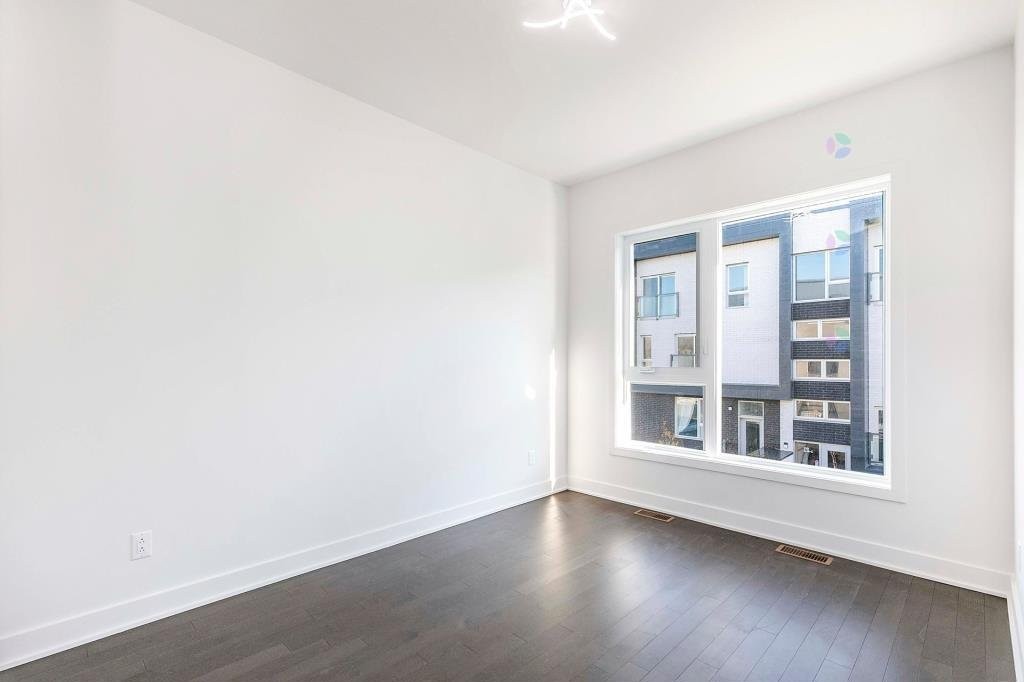 









202


Av. Jenkins

,
Montréal (Lachine),




QC
H8S0A1

