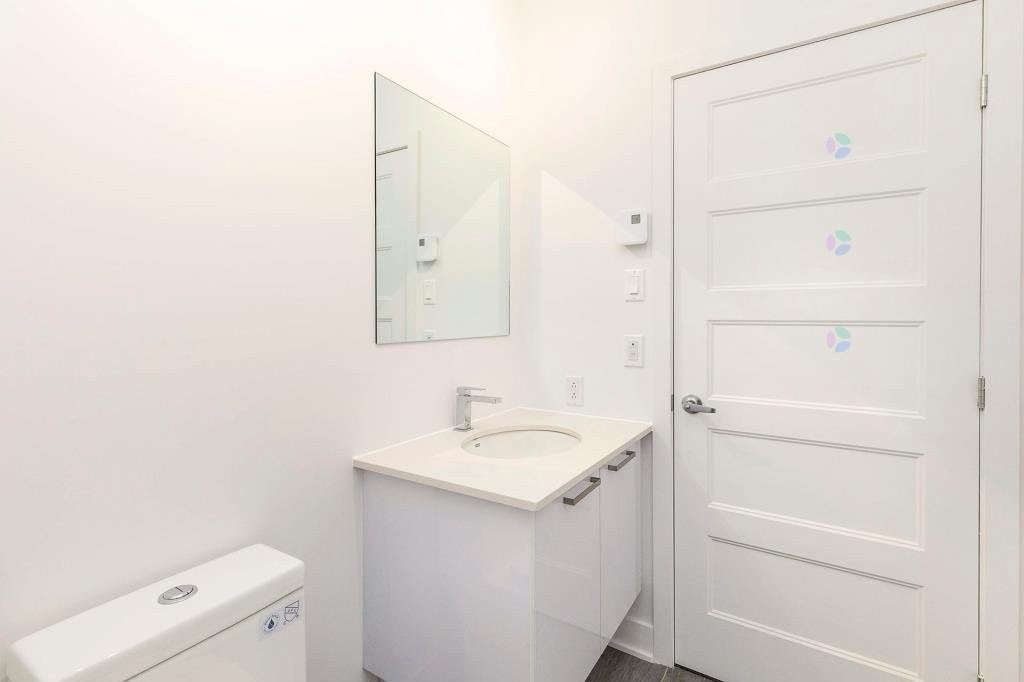 









202


Av. Jenkins

,
Montréal (Lachine),




QC
H8S0A1

