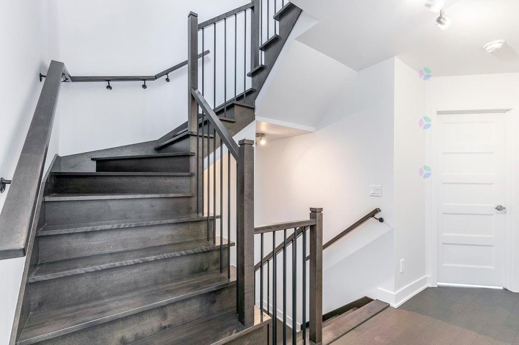 









202


Av. Jenkins

,
Montréal (Lachine),




QC
H8S0A1

