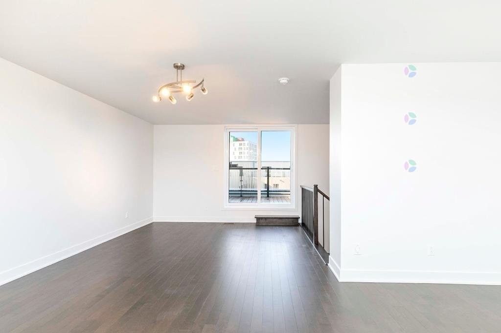 









202


Av. Jenkins

,
Montréal (Lachine),




QC
H8S0A1

