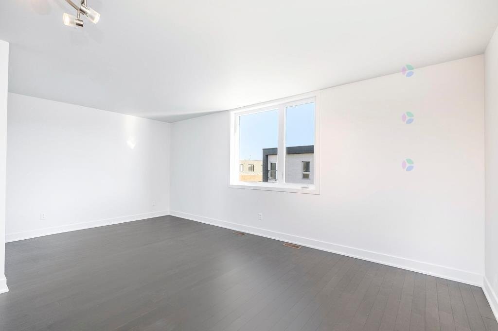 









202


Av. Jenkins

,
Montréal (Lachine),




QC
H8S0A1

