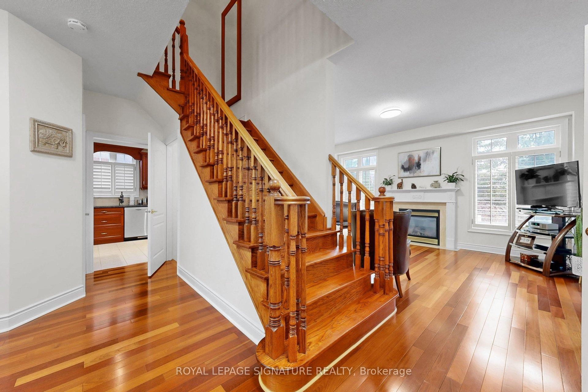 









1590


Hallstone

Road,
Brampton,




ON
L6Y 5K8

