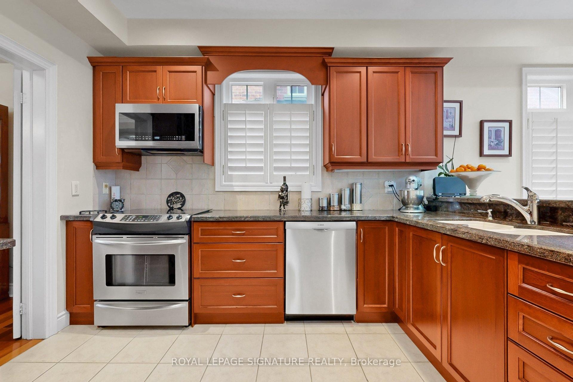 









1590


Hallstone

Road,
Brampton,




ON
L6Y 5K8

