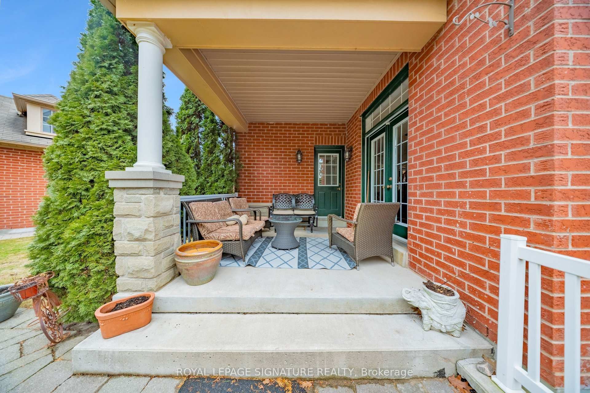 









1590


Hallstone

Road,
Brampton,




ON
L6Y 5K8

