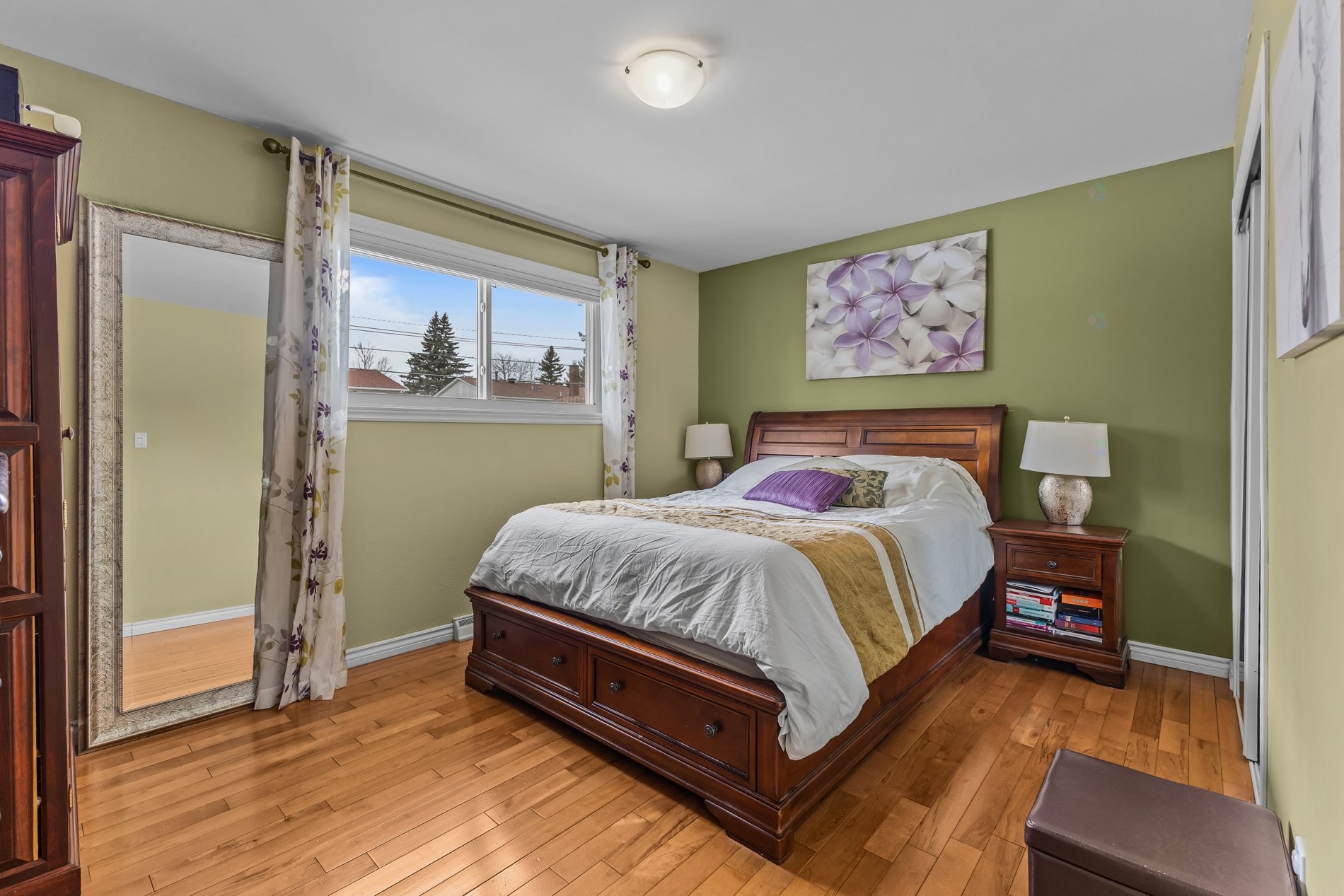 









4790


Rue Dugas

,
Montréal (Pierrefonds-Roxboro),




QC
H9J2B8

