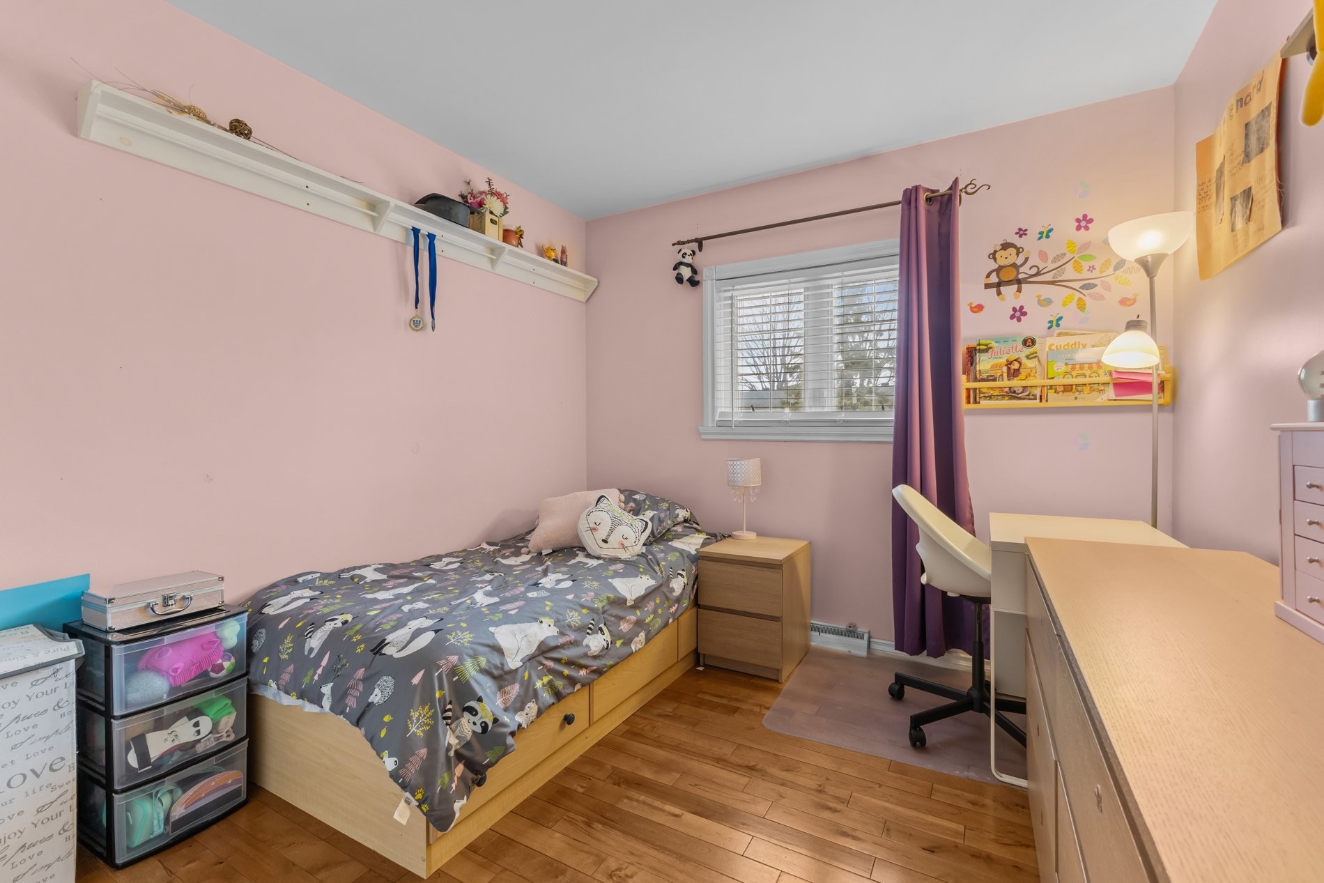 









4790


Rue Dugas

,
Montréal (Pierrefonds-Roxboro),




QC
H9J2B8

