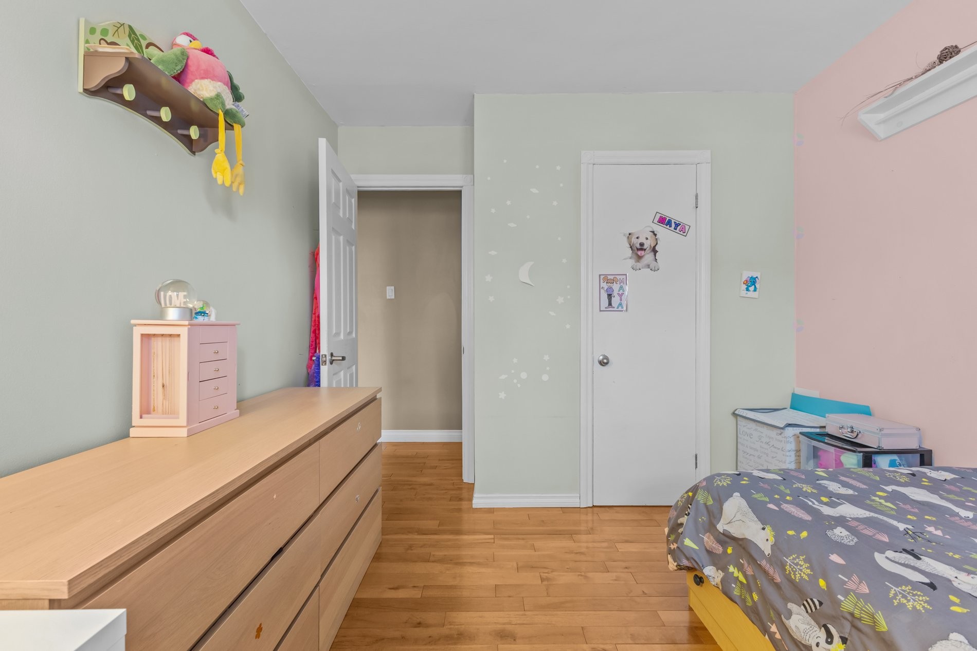 









4790


Rue Dugas

,
Montréal (Pierrefonds-Roxboro),




QC
H9J2B8

