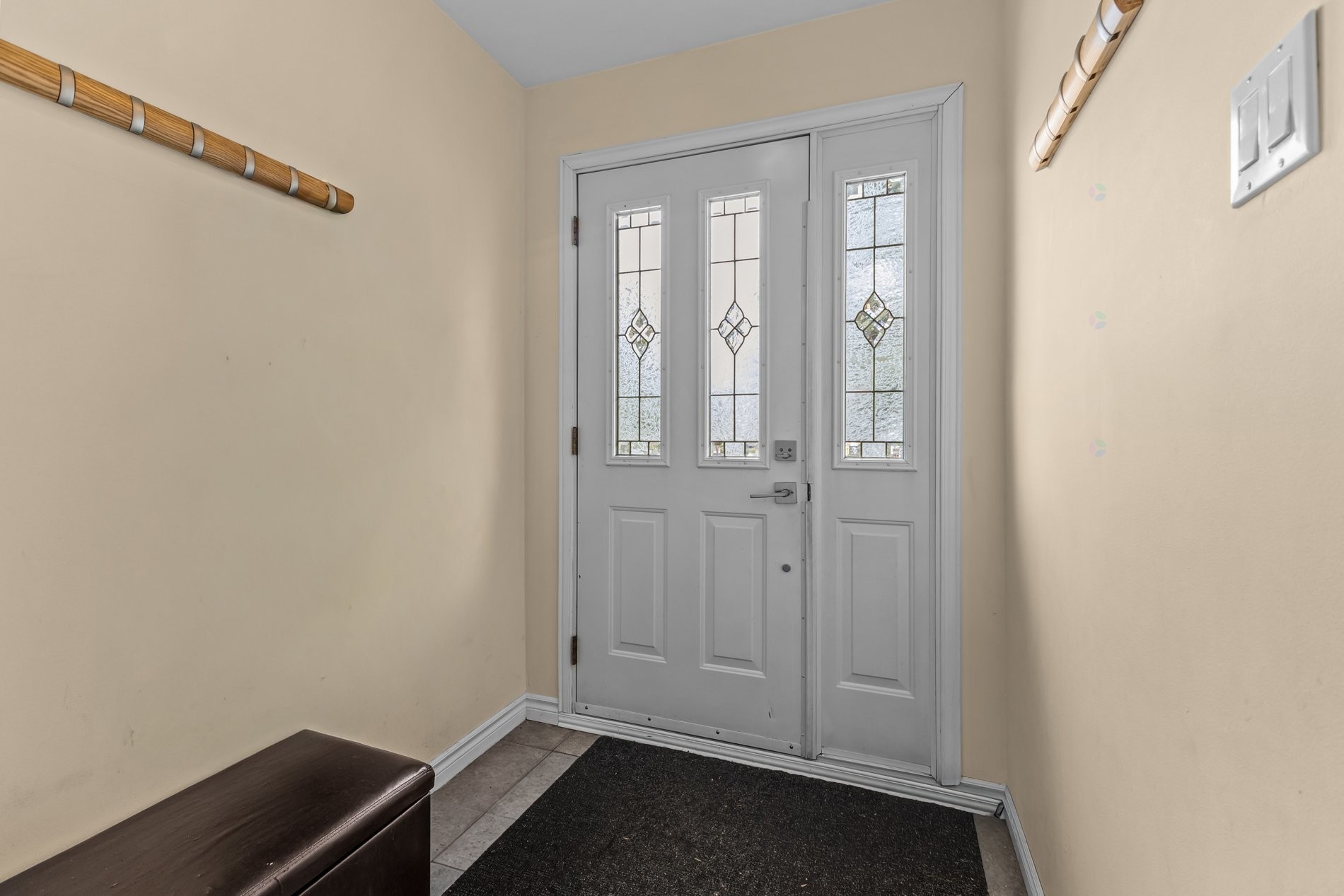 









4790


Rue Dugas

,
Montréal (Pierrefonds-Roxboro),




QC
H9J2B8

