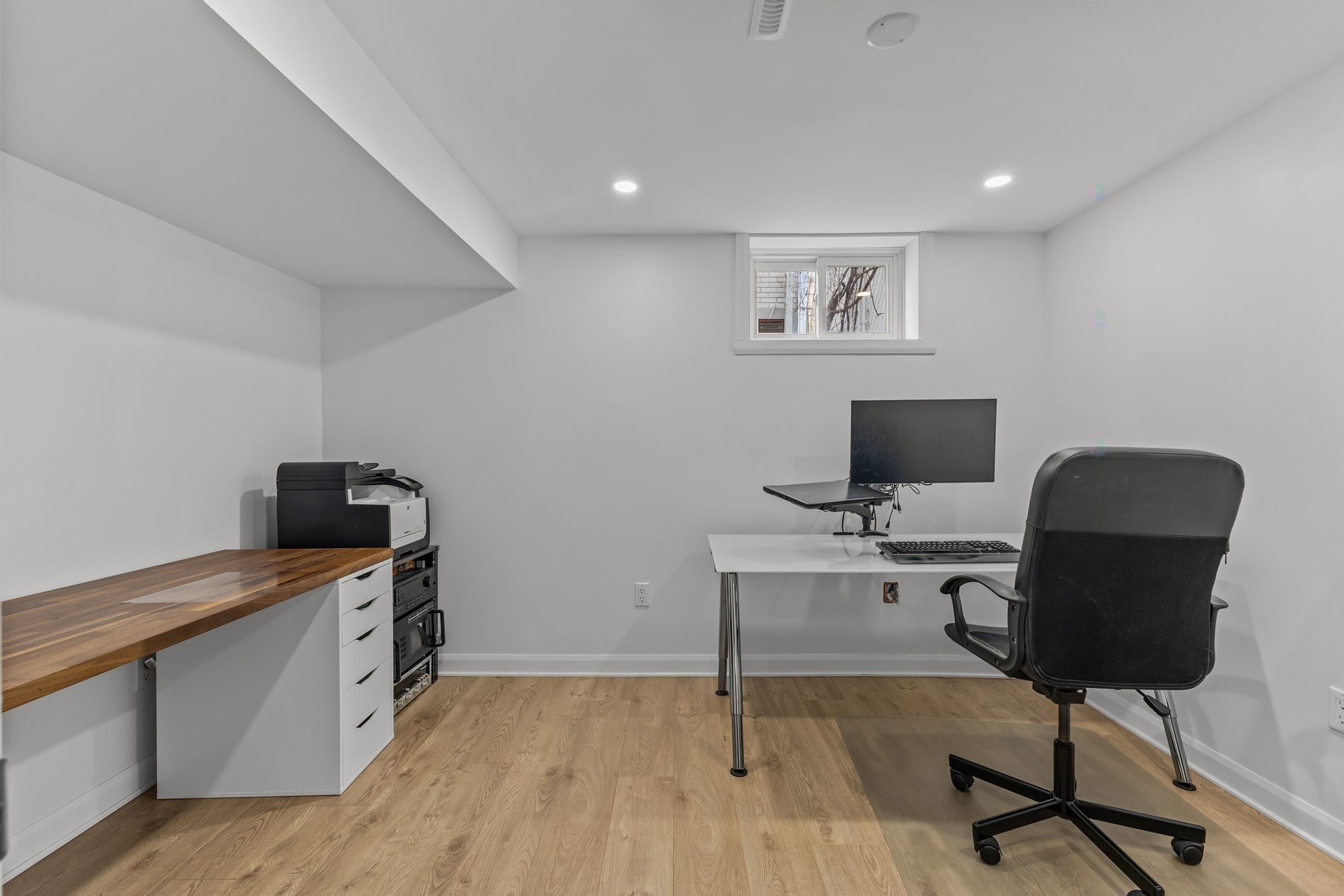 









4790


Rue Dugas

,
Montréal (Pierrefonds-Roxboro),




QC
H9J2B8

