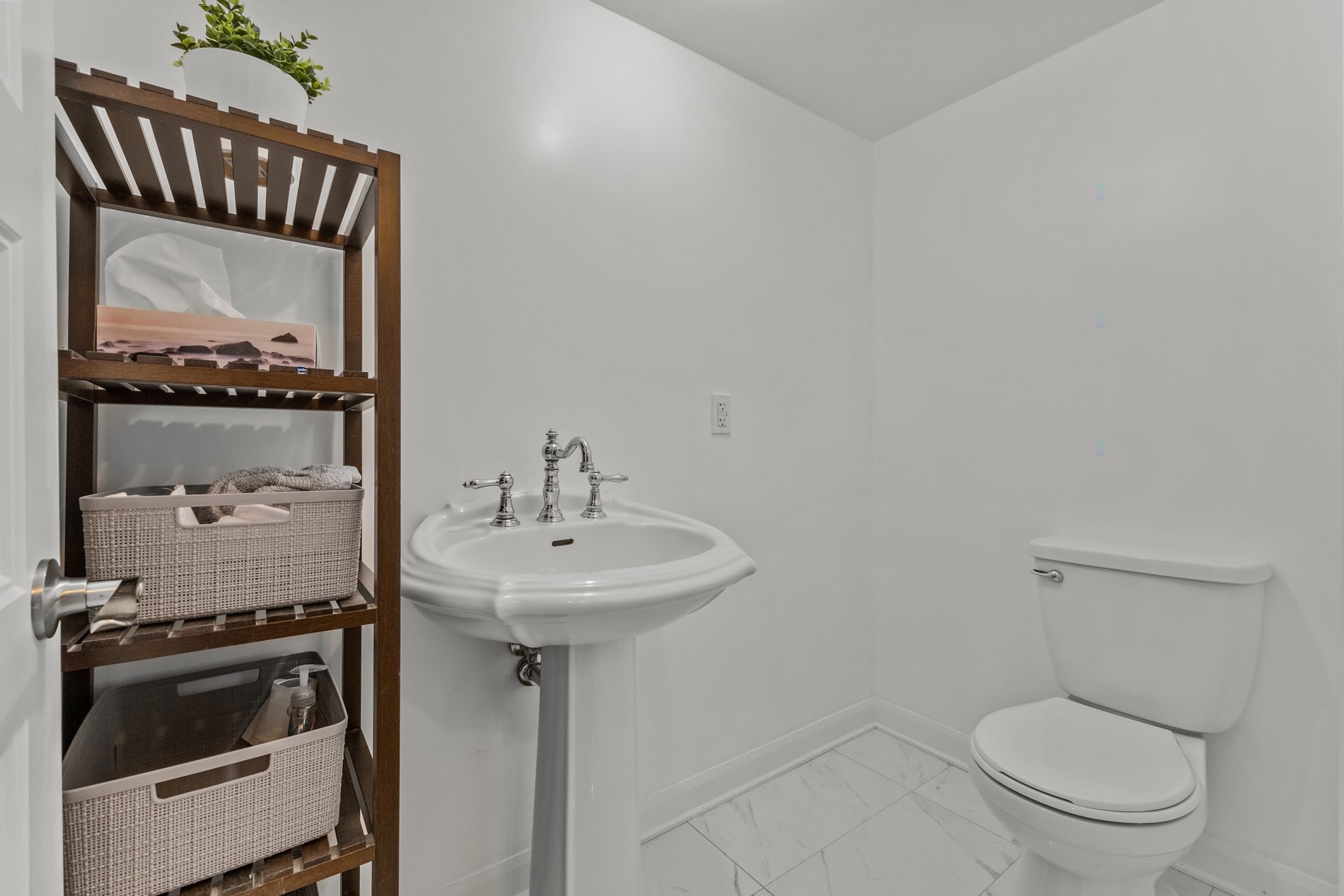 









4790


Rue Dugas

,
Montréal (Pierrefonds-Roxboro),




QC
H9J2B8

