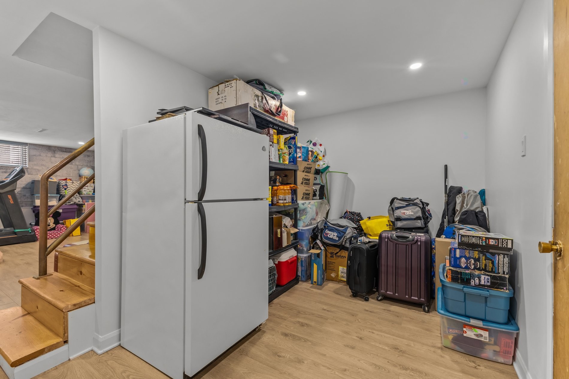 









4790


Rue Dugas

,
Montréal (Pierrefonds-Roxboro),




QC
H9J2B8

