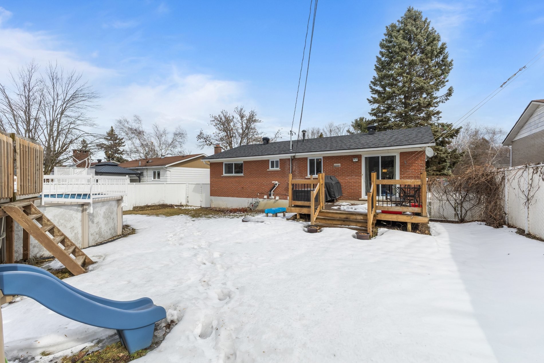 









4790


Rue Dugas

,
Montréal (Pierrefonds-Roxboro),




QC
H9J2B8

