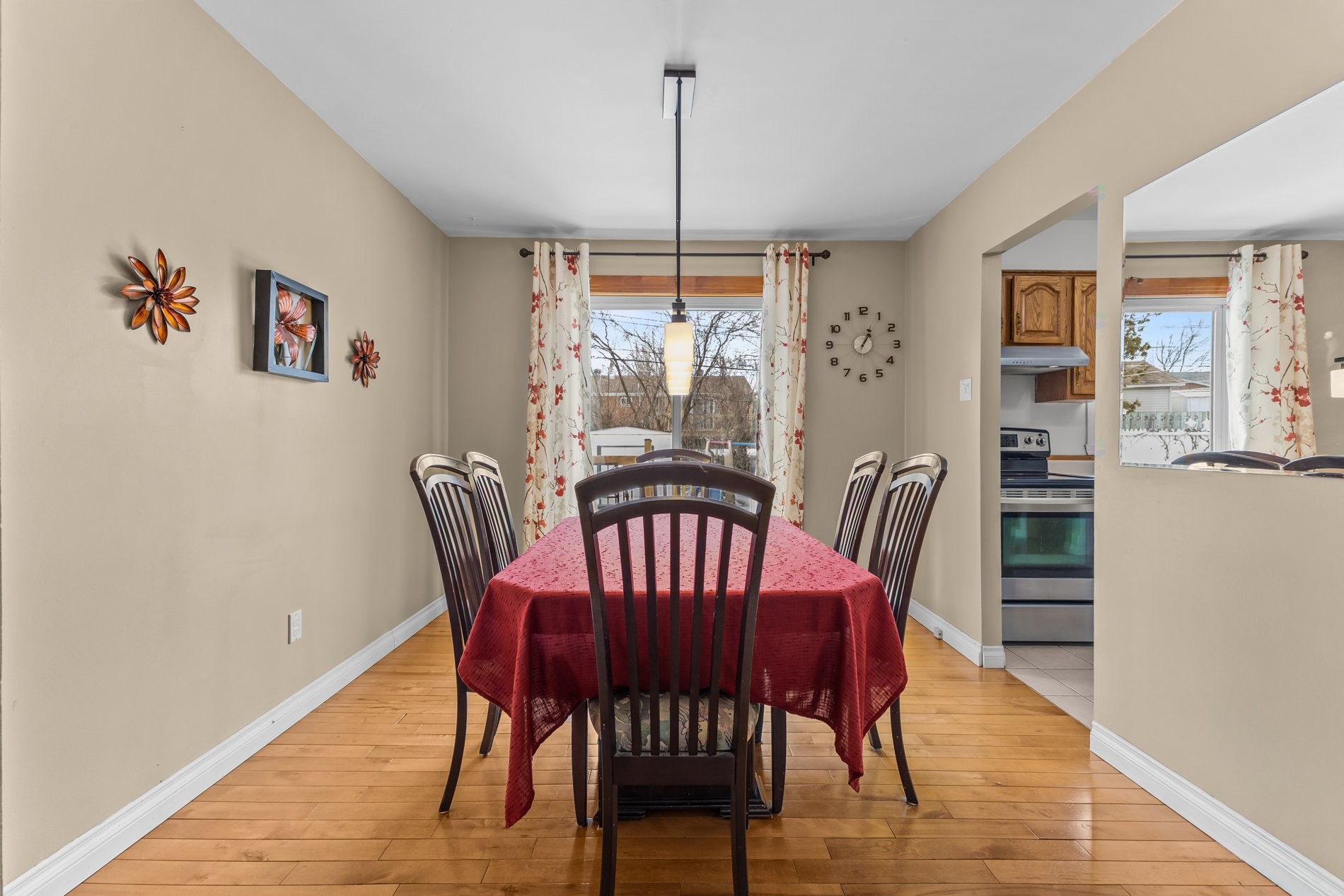 









4790


Rue Dugas

,
Montréal (Pierrefonds-Roxboro),




QC
H9J2B8

