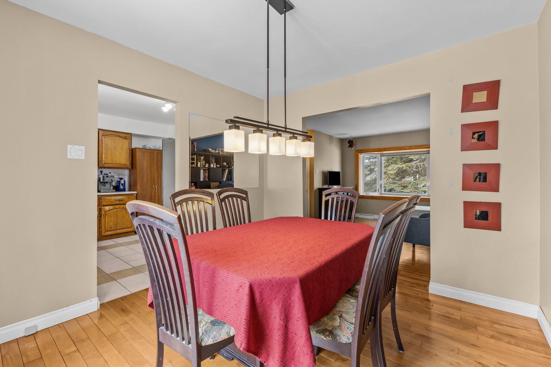 









4790


Rue Dugas

,
Montréal (Pierrefonds-Roxboro),




QC
H9J2B8

