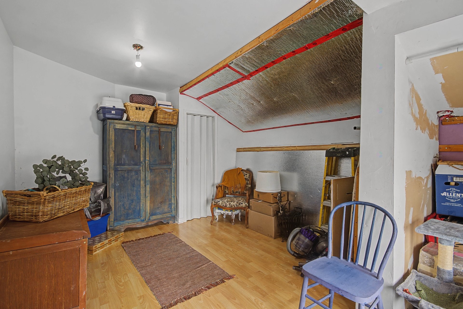 









1824


Rue Godin

,
Longueuil (Saint-Hubert),




QC
J4T1T3

