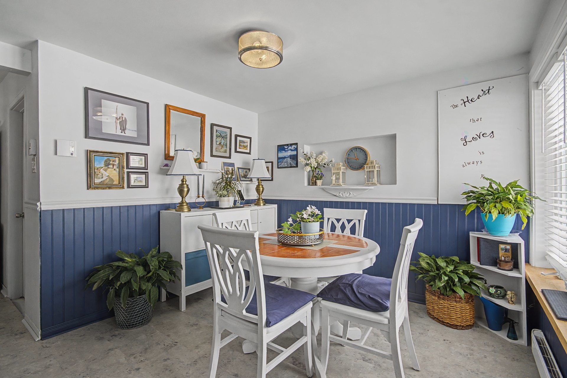 









1824


Rue Godin

,
Longueuil (Saint-Hubert),




QC
J4T1T3

