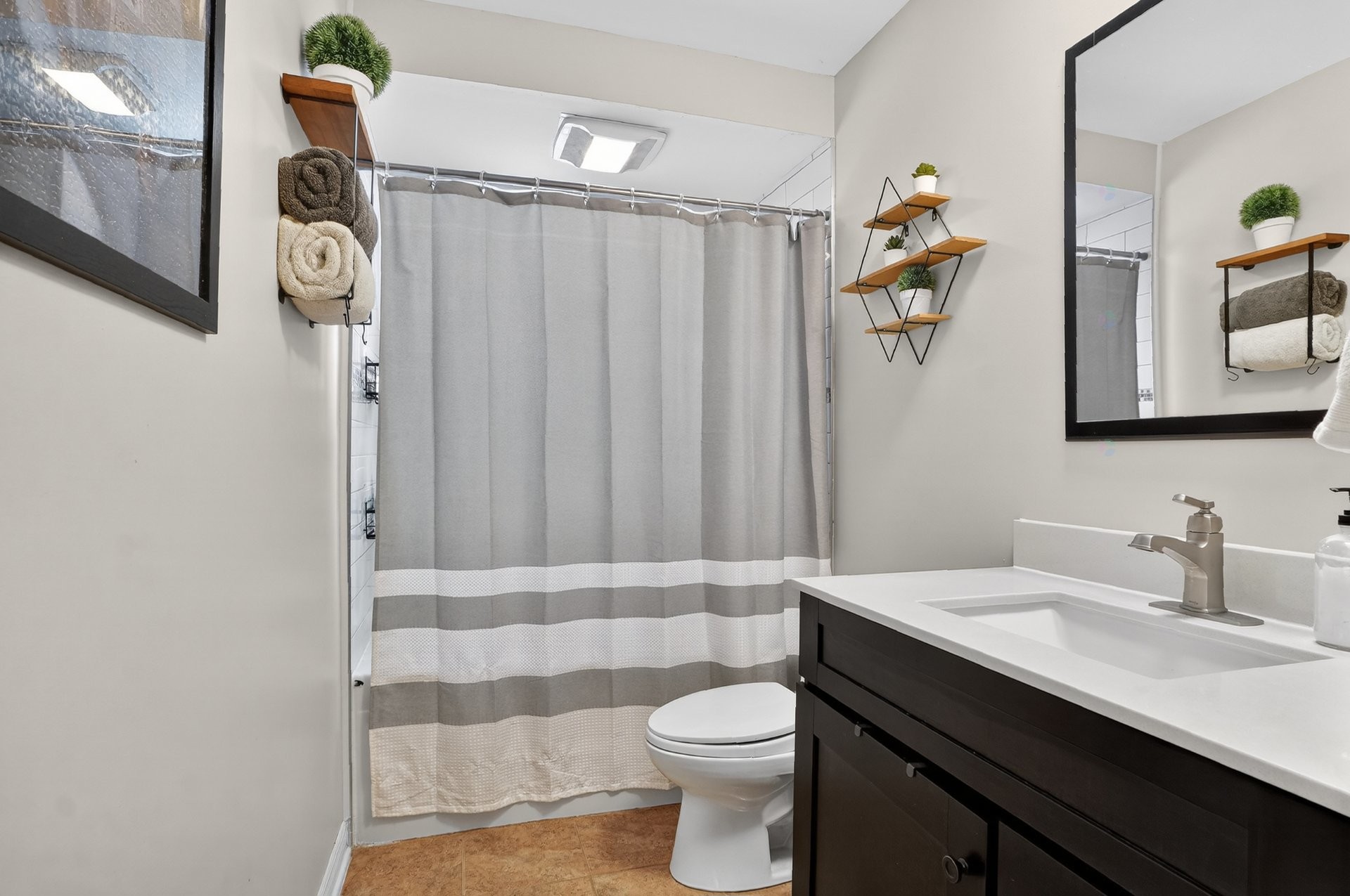 









179


Rue Lebeau

,
Sainte-Anne-de-Bellevue,




QC
H9X3Z9

