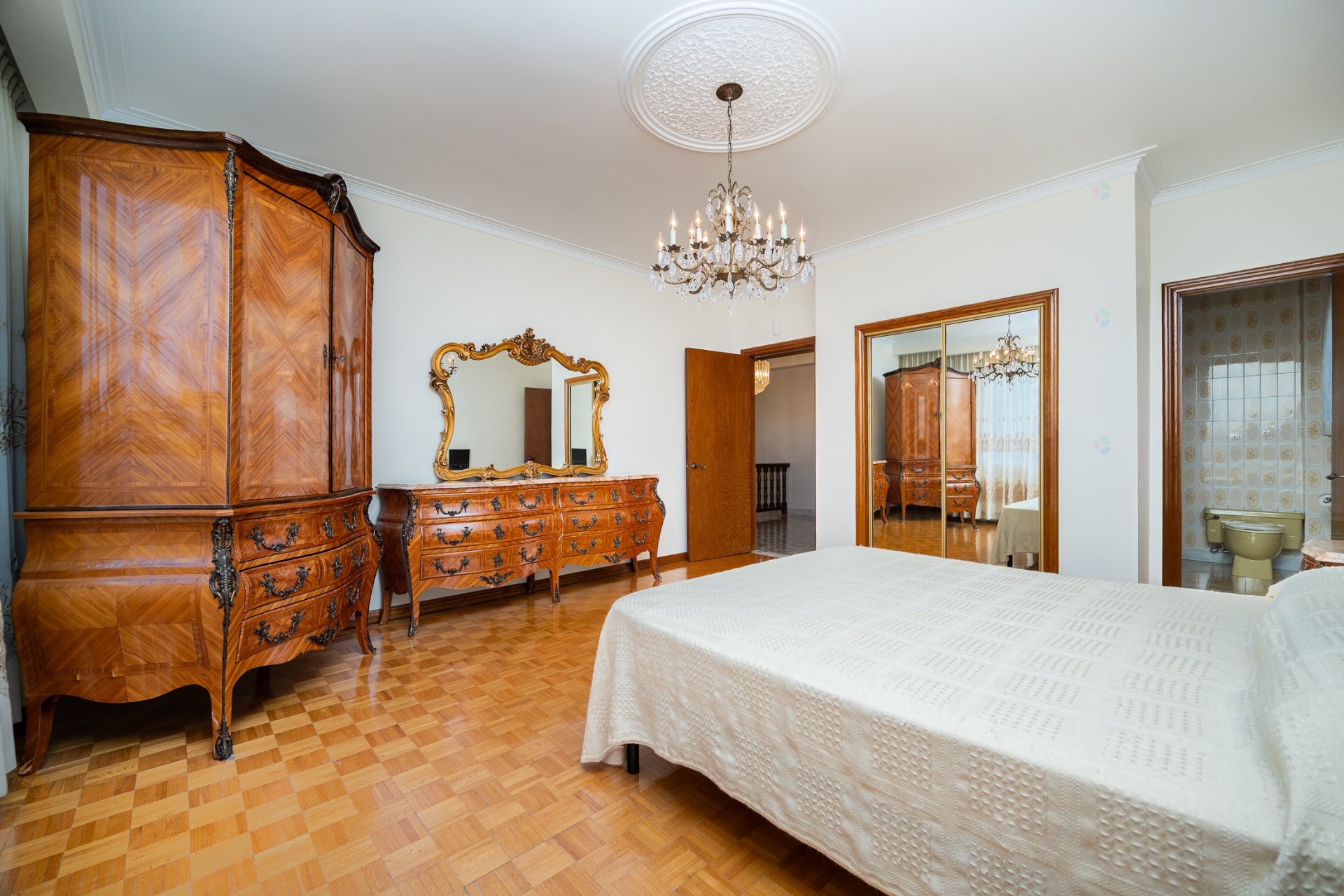 









12200


Ch. du Golf

,
Montréal (Ahuntsic-Cartierville),




QC
H4K1S5

