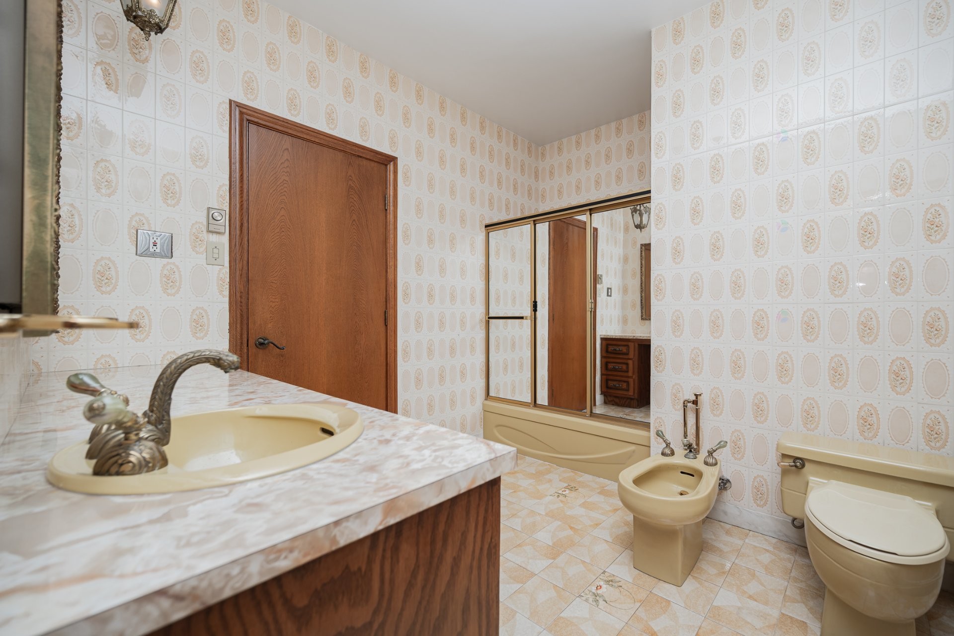 









12200


Ch. du Golf

,
Montréal (Ahuntsic-Cartierville),




QC
H4K1S5

