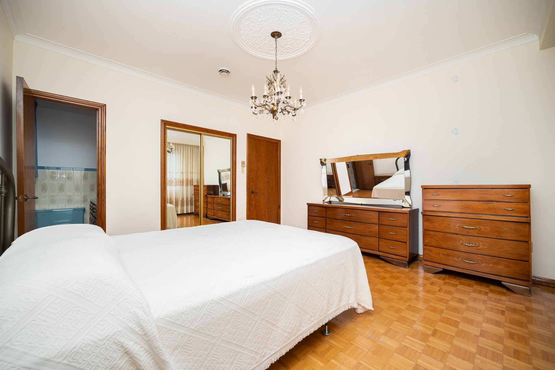 









12200


Ch. du Golf

,
Montréal (Ahuntsic-Cartierville),




QC
H4K1S5

