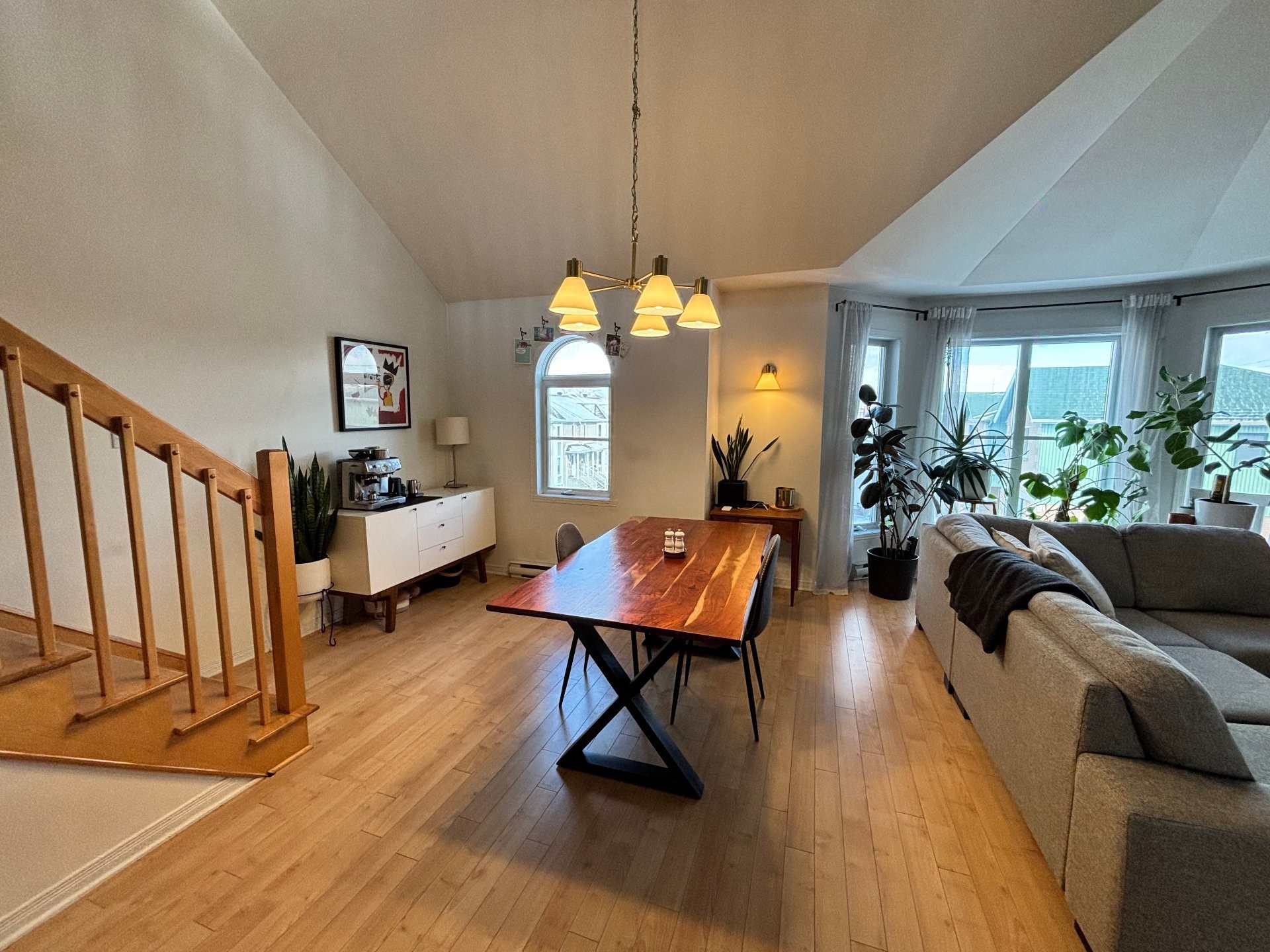 









9830


Rue Riverin

,
Brossard,




QC
J4X2Z3

