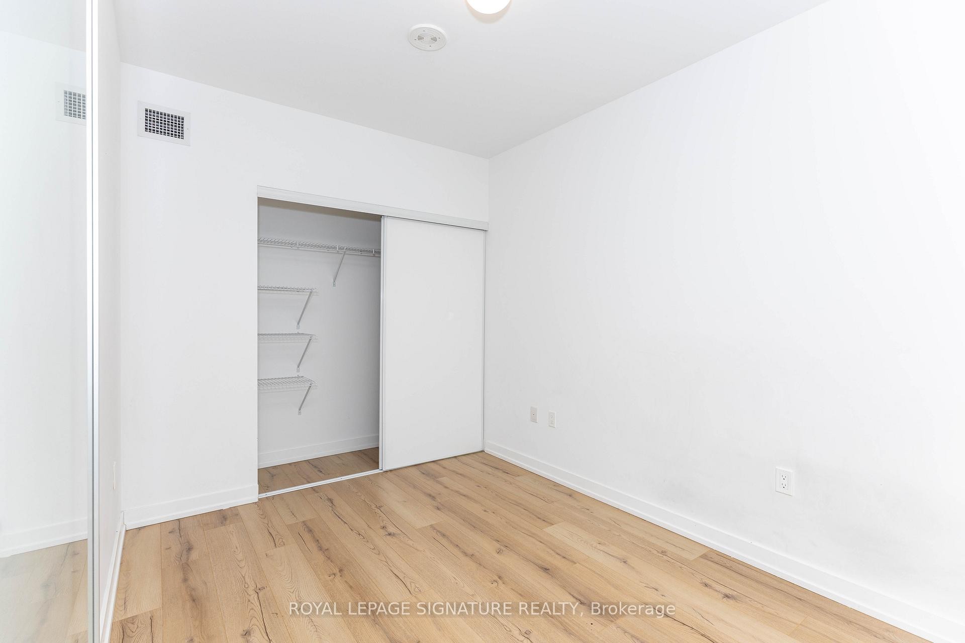 









1195


The Queensway

N/A, 610,
Toronto,




ON
M8Z 1R6

