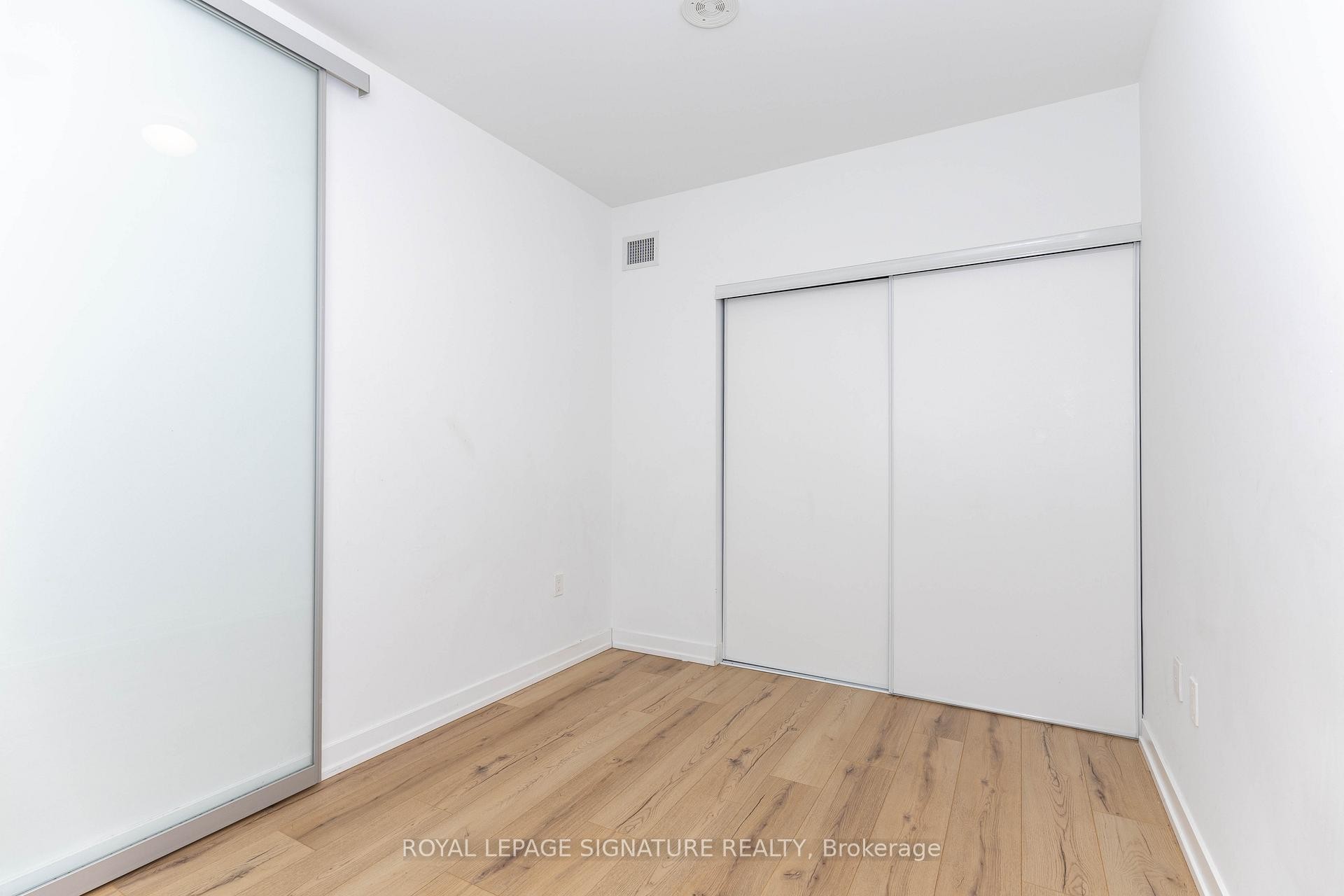 









1195


The Queensway

N/A, 610,
Toronto,




ON
M8Z 1R6

