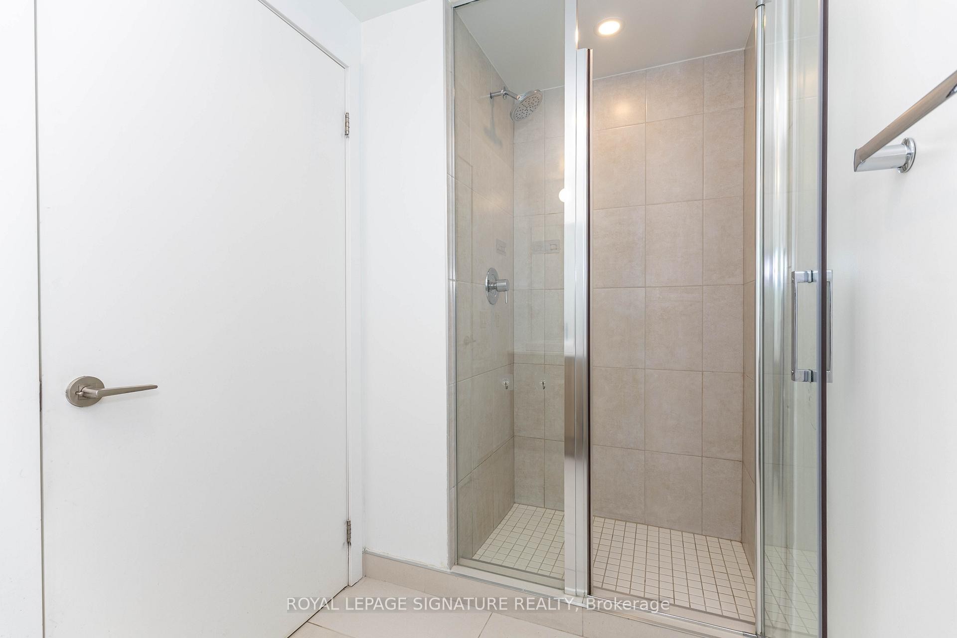 









1195


The Queensway

N/A, 610,
Toronto,




ON
M8Z 1R6

