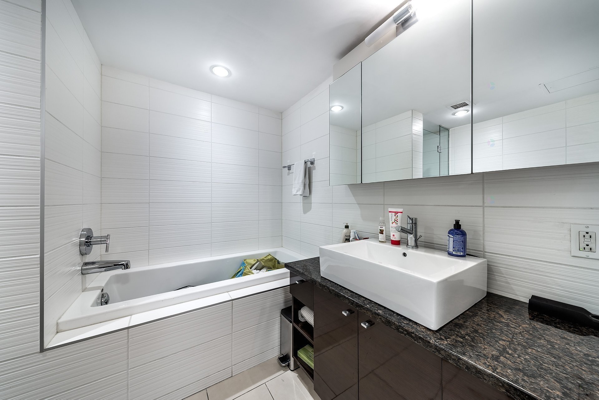 









4850


Ch. de la Côte-St-Luc

, 60,
Montréal (Côte-des-Neiges/Notre-Dame-de-Grâce),




QC
H3W2H2

