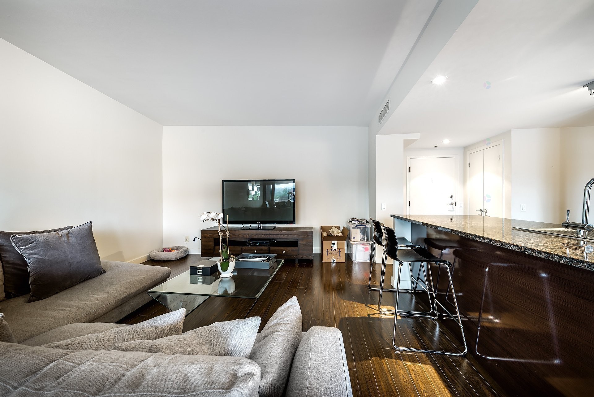 









4850


Ch. de la Côte-St-Luc

, 60,
Montréal (Côte-des-Neiges/Notre-Dame-de-Grâce),




QC
H3W2H2

