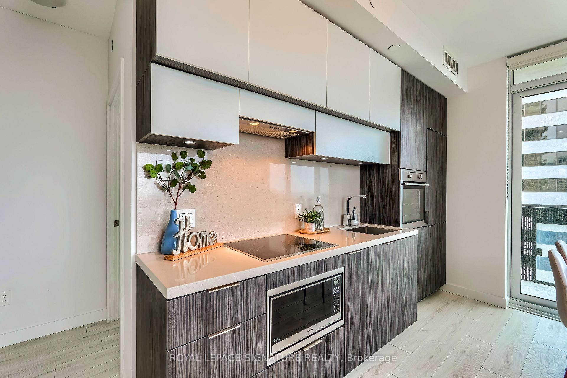 









8


Eglinton

Avenue East, 2705,
Toronto,




ON
M4P 0C1

