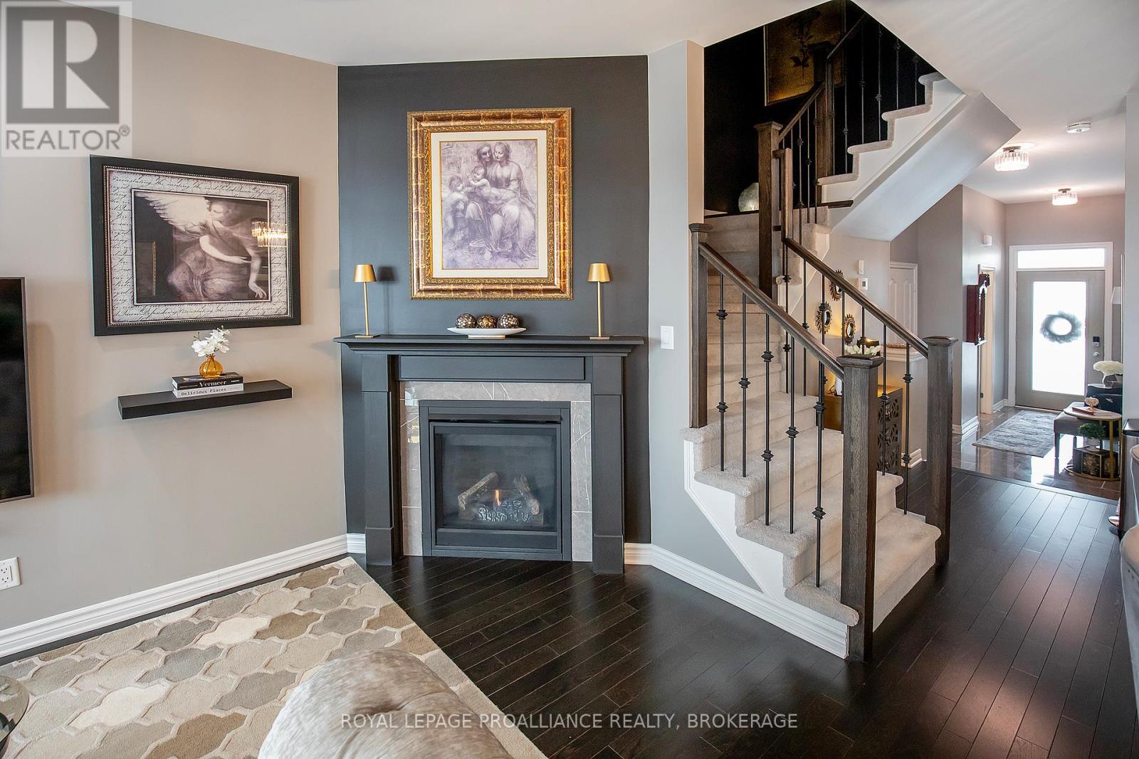 












1380 DEMERS AVENUE

,
Kingston (East Gardiners Rd),




Ontario
K7M0H8

