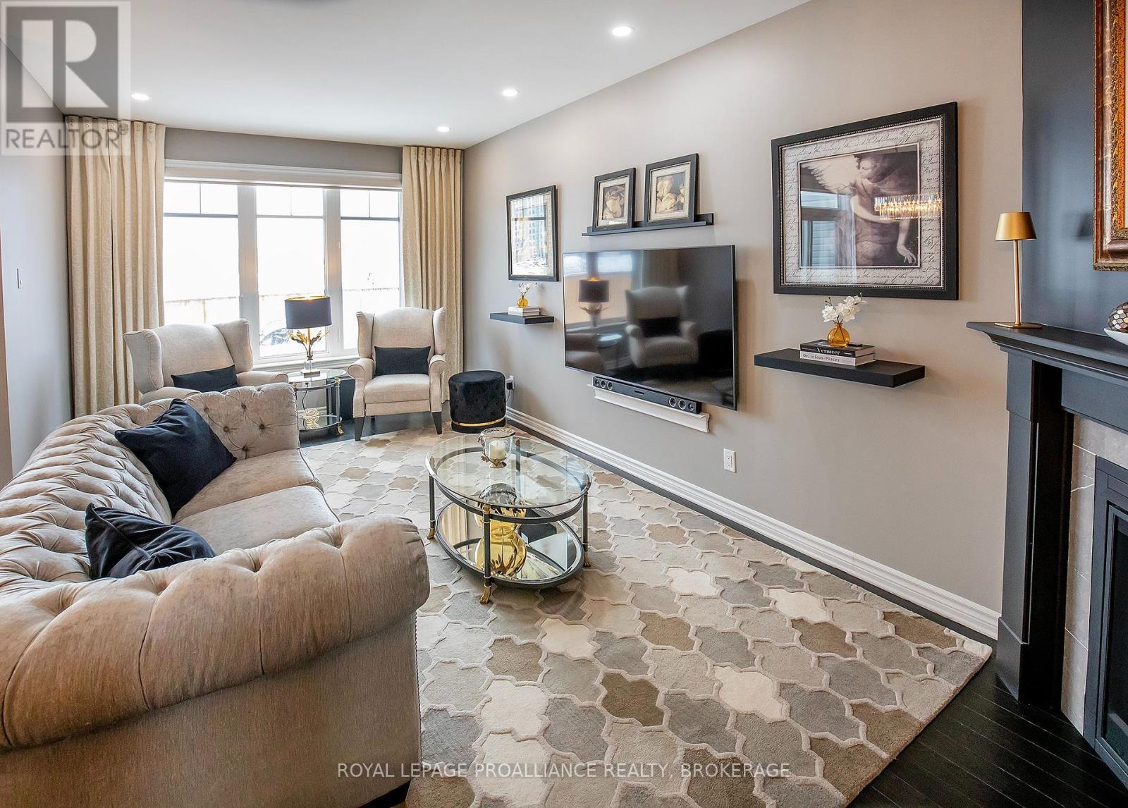 












1380 DEMERS AVENUE

,
Kingston (East Gardiners Rd),




Ontario
K7M0H8

