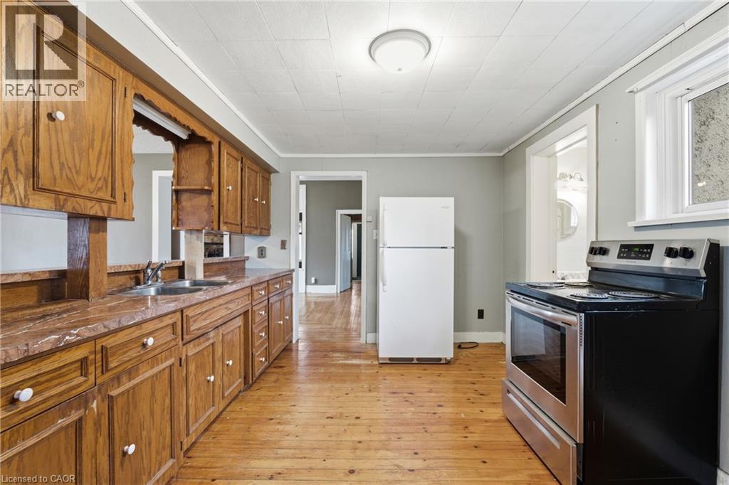 












211 CANBOROUGH Street

,
Smithville,




Ontario
L0R2A0

