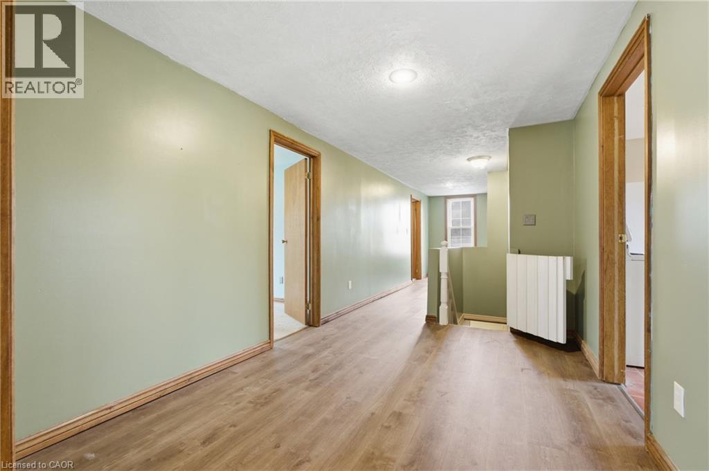 












211 CANBOROUGH Street

,
Smithville,




Ontario
L0R2A0

