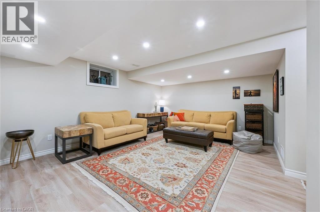 












108 MUSSEN Street

,
Guelph,




Ontario
N1E0K2

