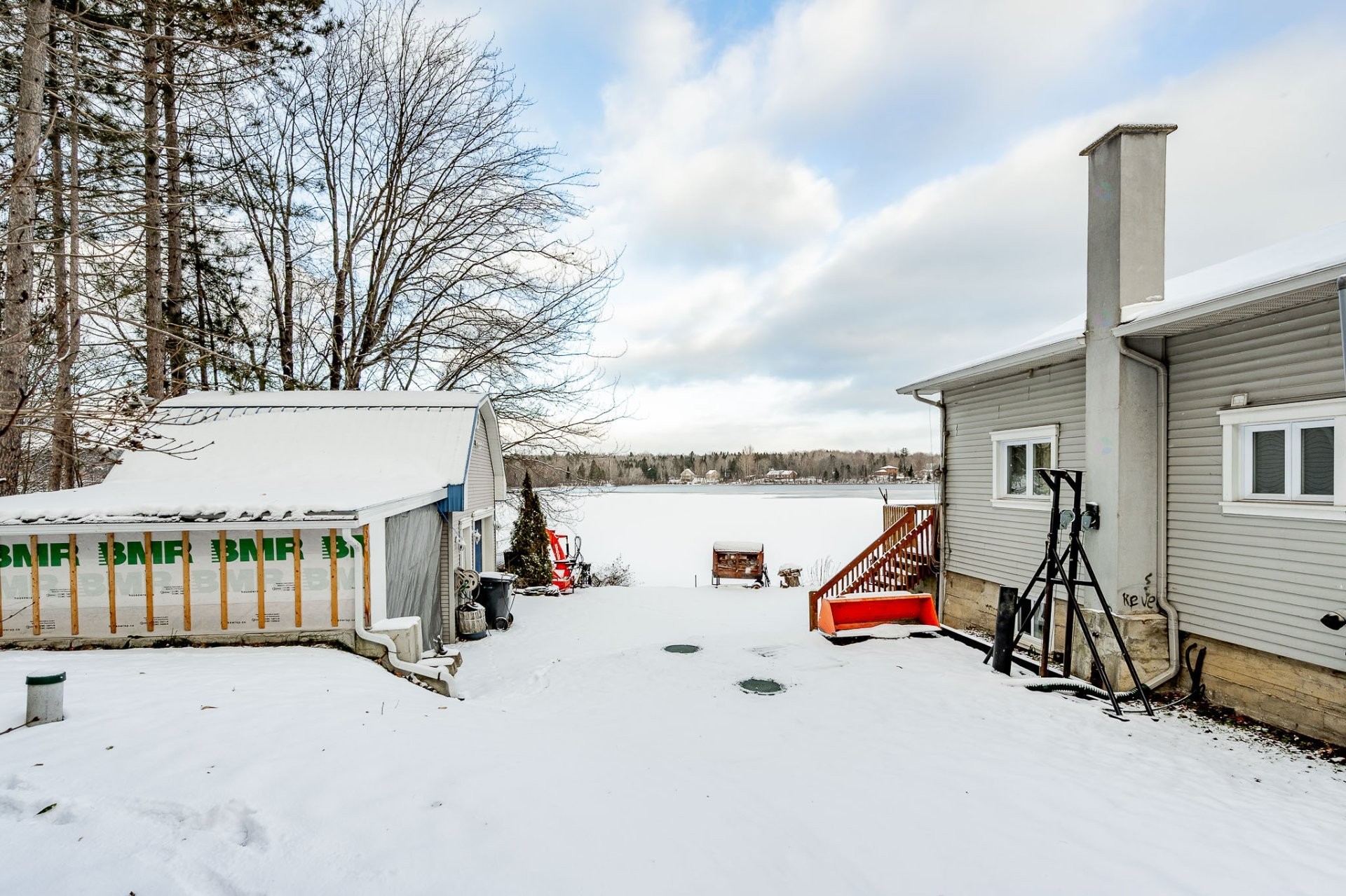 









353


Ch. St-Pierre

,
Saint-Claude,




QC
J1S2L5

