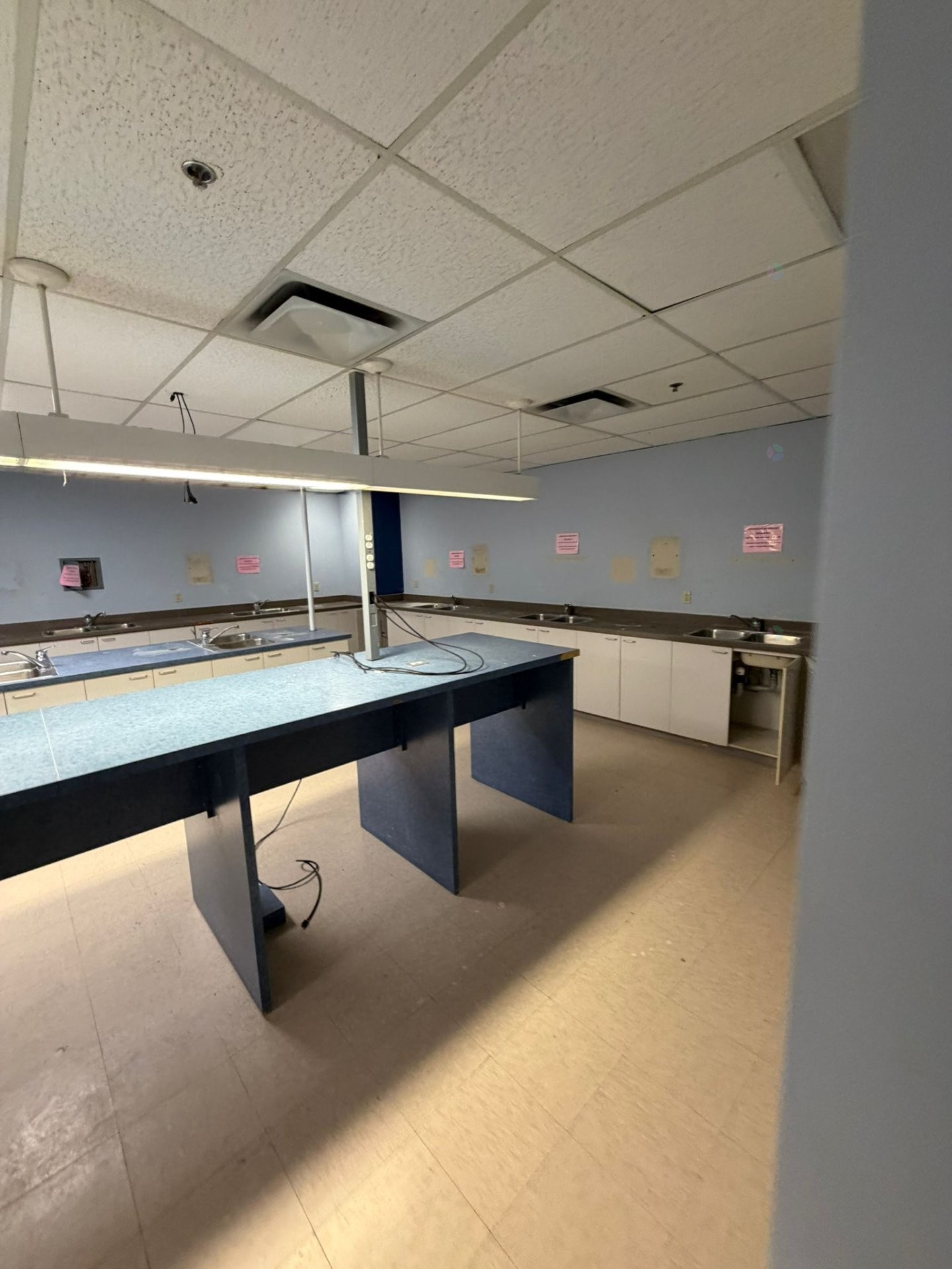 









440


Boul. De Maisonneuve O.

, 701,
Montréal (Ville-Marie),




QC
H3A0B4

