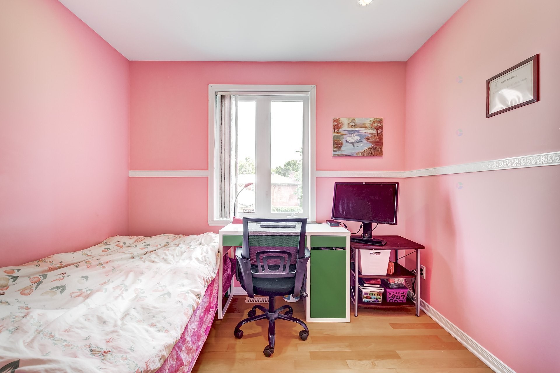 









3756


Ch. de la Côte-de-Liesse

,
Mont-Royal,




QC
H4N2P5

