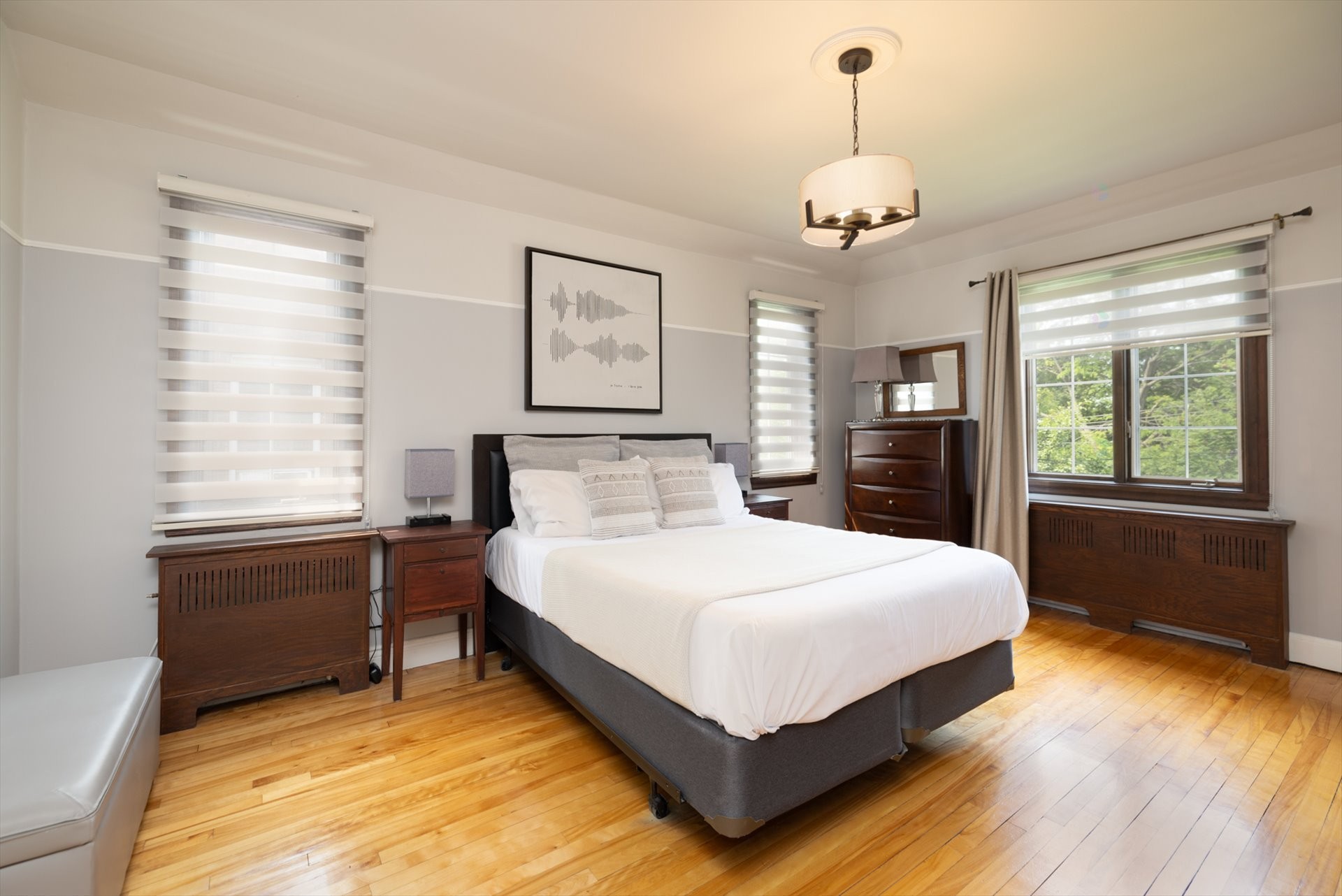 









19


Av. de l'Église

,
Pointe-Claire,




QC
H9S5J1

