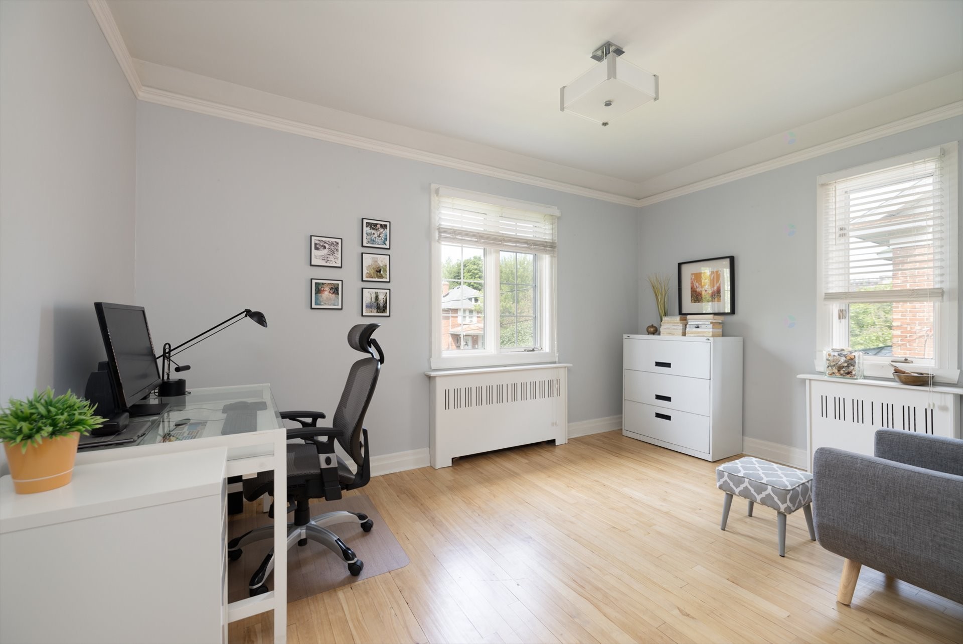 









19


Av. de l'Église

,
Pointe-Claire,




QC
H9S5J1

