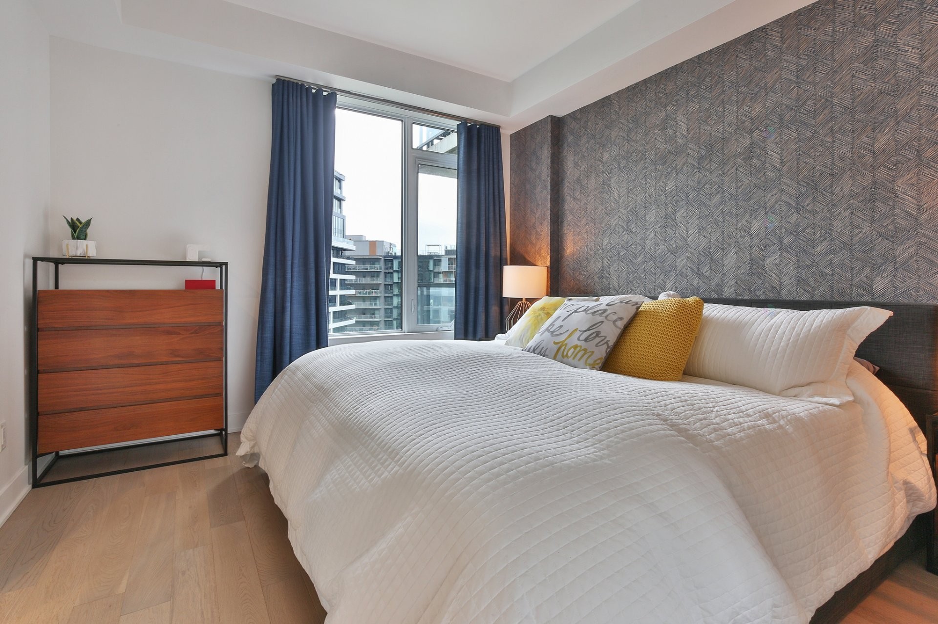 









700


Rue des Éclaircies

, 714,
Brossard,




QC
J4Z0P9

