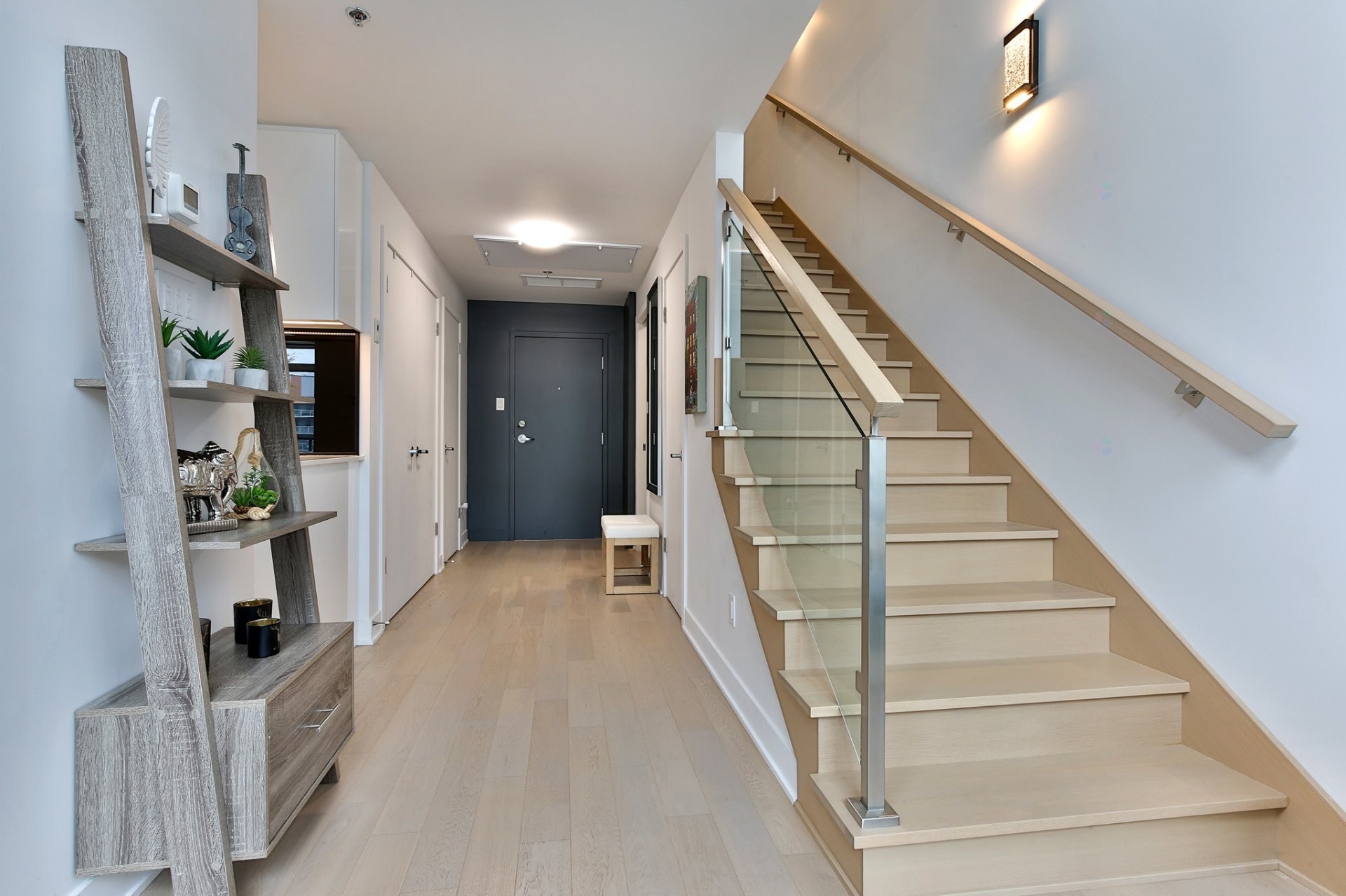 









700


Rue des Éclaircies

, 714,
Brossard,




QC
J4Z0P9

