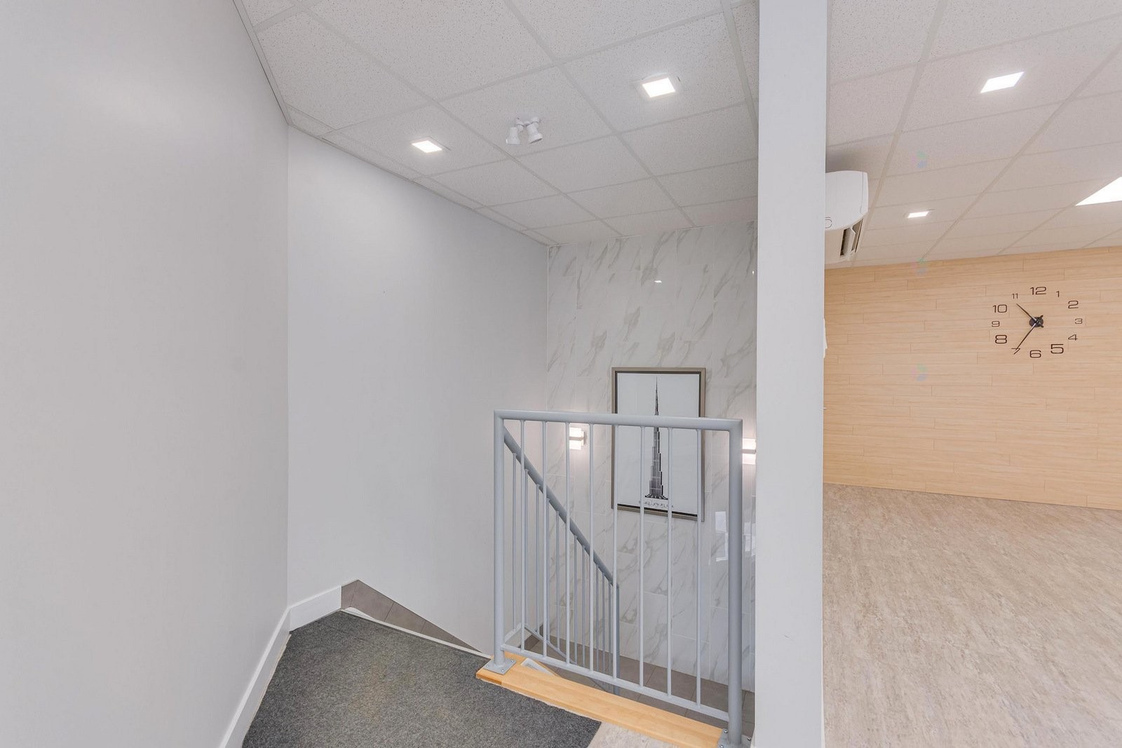 









1695


Rue Atmec

, 1,
Gatineau (Gatineau),




QC
J8R3Y3

