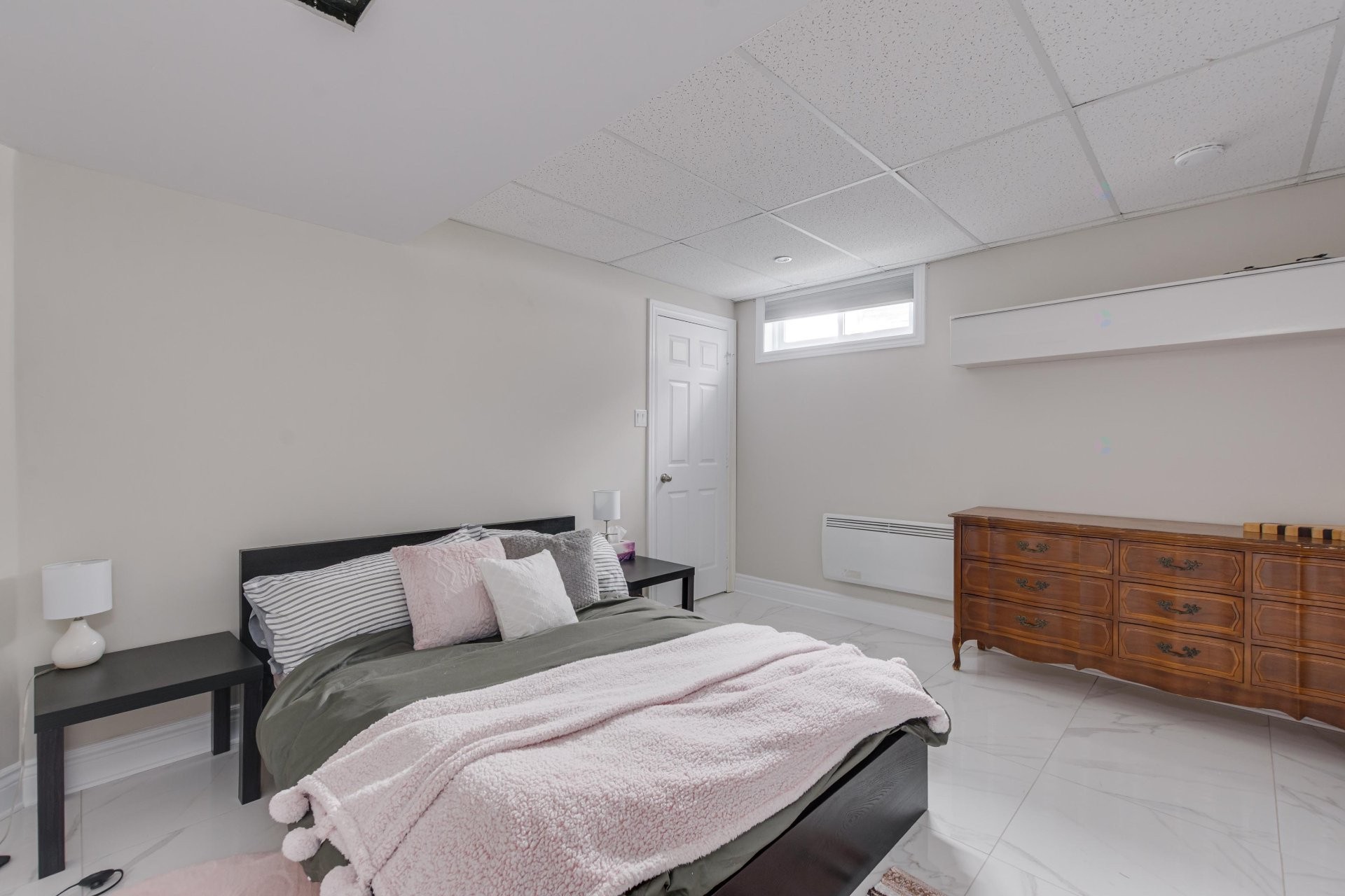 









1272


Rue des Laurentides

,
Gatineau (Masson-Angers),




QC
J8M1L4

