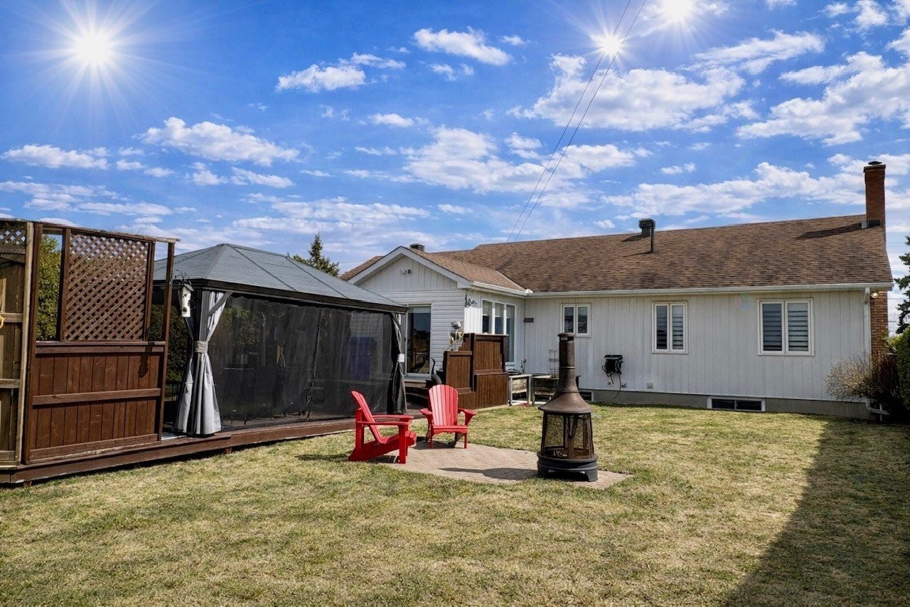 









1272


Rue des Laurentides

,
Gatineau (Masson-Angers),




QC
J8M1L4

