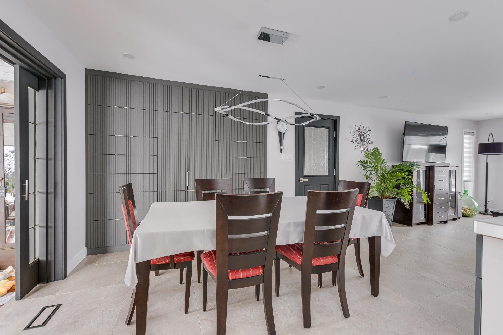 









1272


Rue des Laurentides

,
Gatineau (Masson-Angers),




QC
J8M1L4

