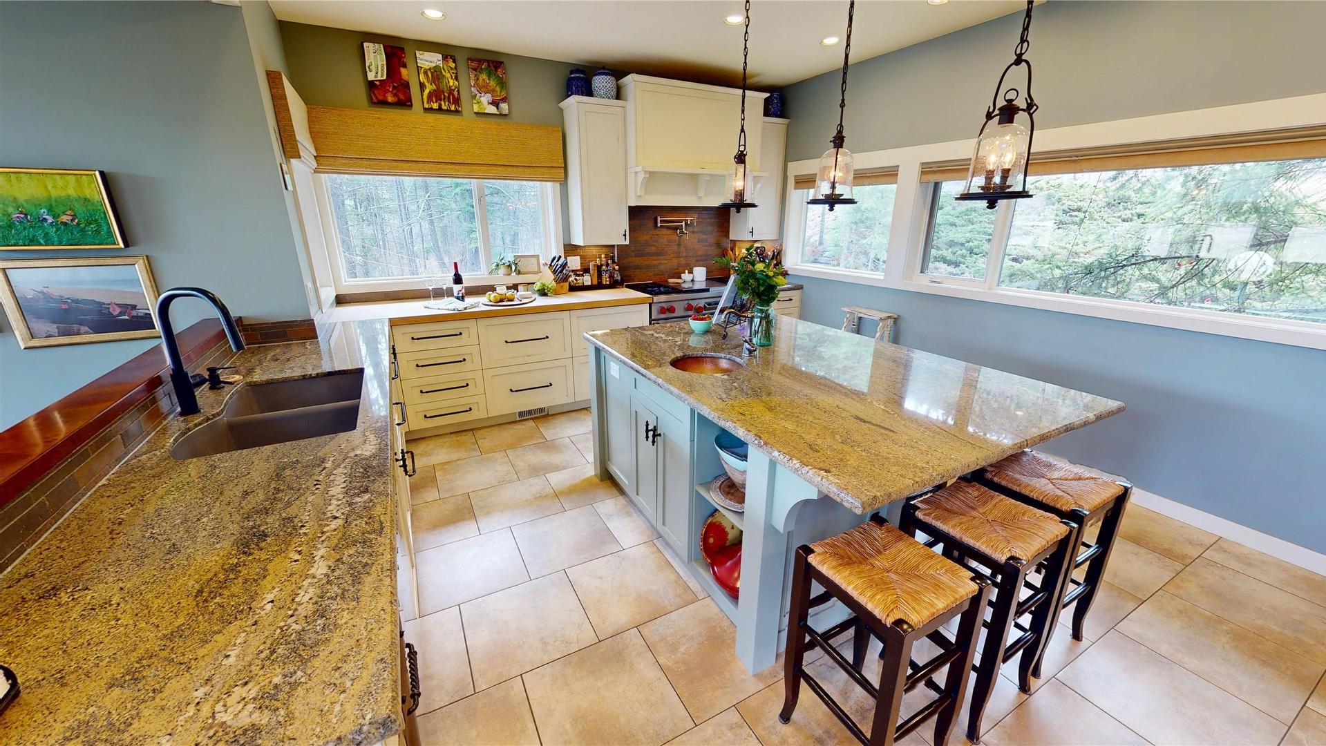 









8875


Colony

Road,
Wardner,




BC
V0B 2J0

